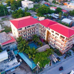 Tropical Palace Hotel